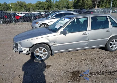 1999 Volvo S70 Glt z USA, uszkodzony, nr VIN YV1LS56D7X1592834